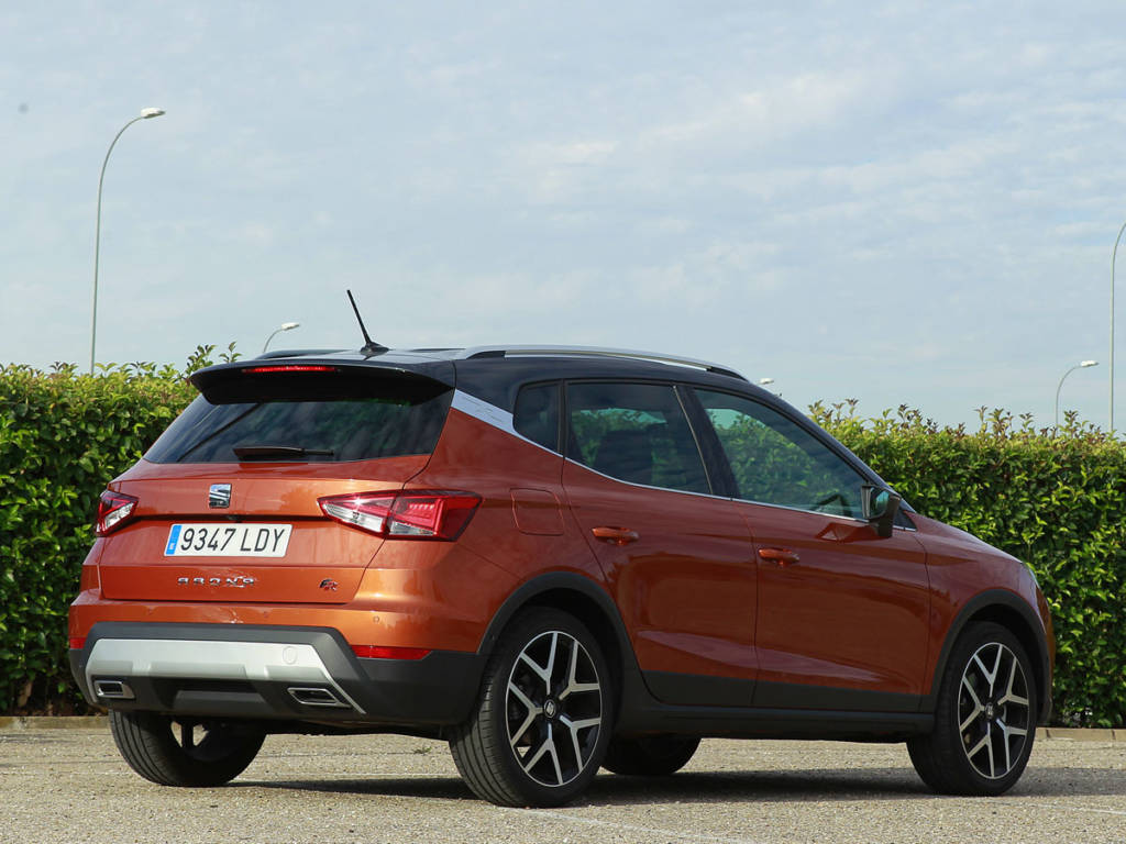 Comparativa Suv Renault Captur Vs Seat Arona Ambiciosos En Todo